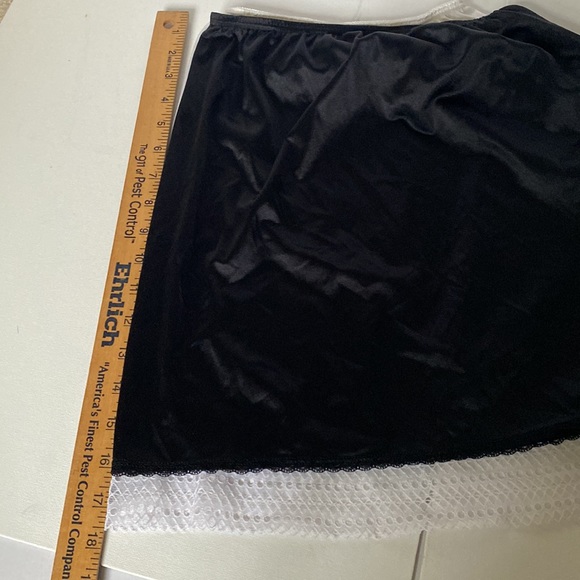 Set of two half slips, black and white - Picture 3 of 4